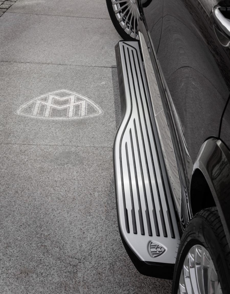 Детали экстерьера Mercedes-Maybach GLS600 4Matic (X167) 2020 года  (WW) (фото 33 из 66)